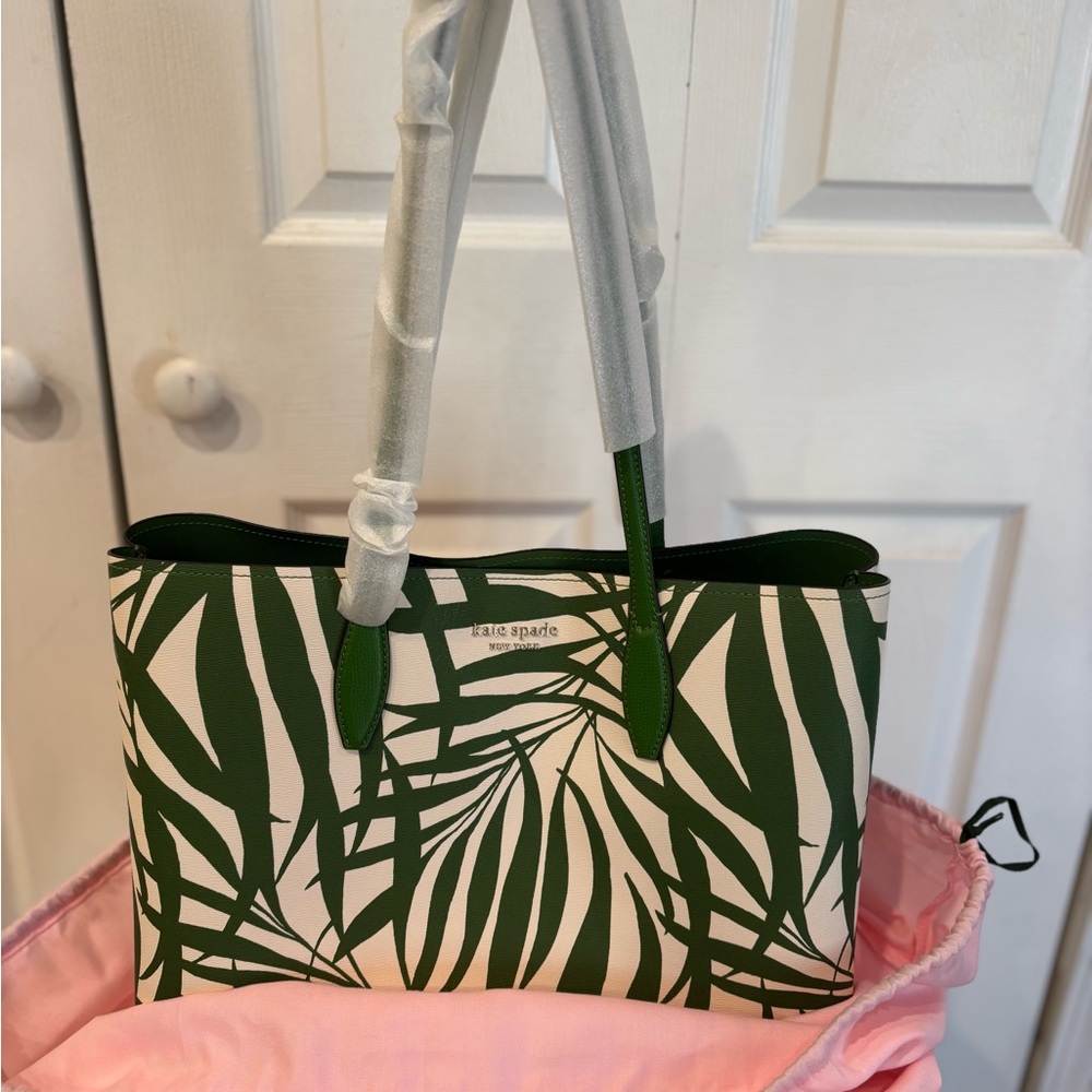 Kate Spade Green and Cream Leaf Print Tote Bag